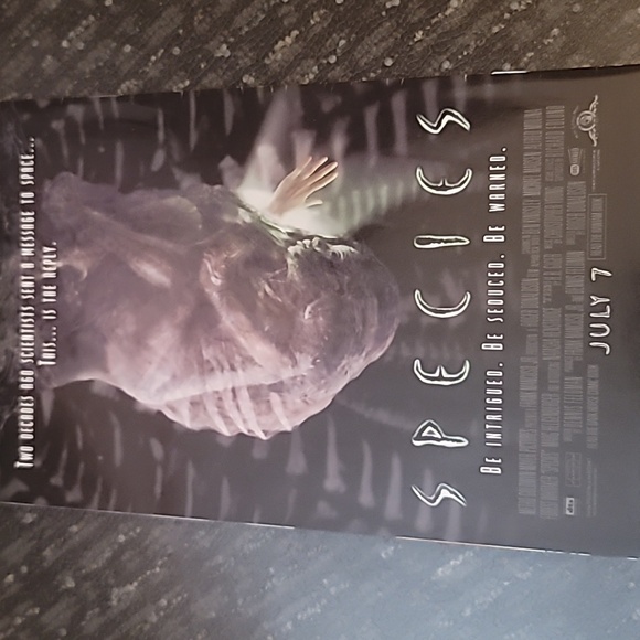 Vintage Neil Gaiman's Lady Justice Comic Book seems mid grade - Picture 2 of 3